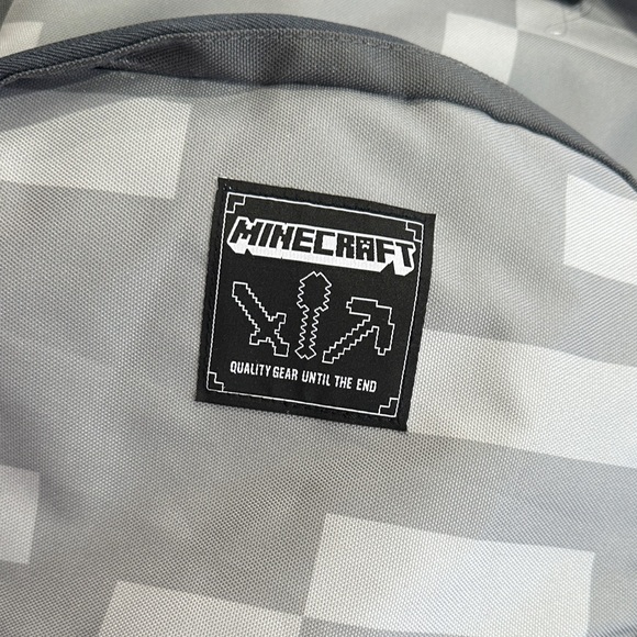 Minecraft grey backpack - Picture 5 of 9